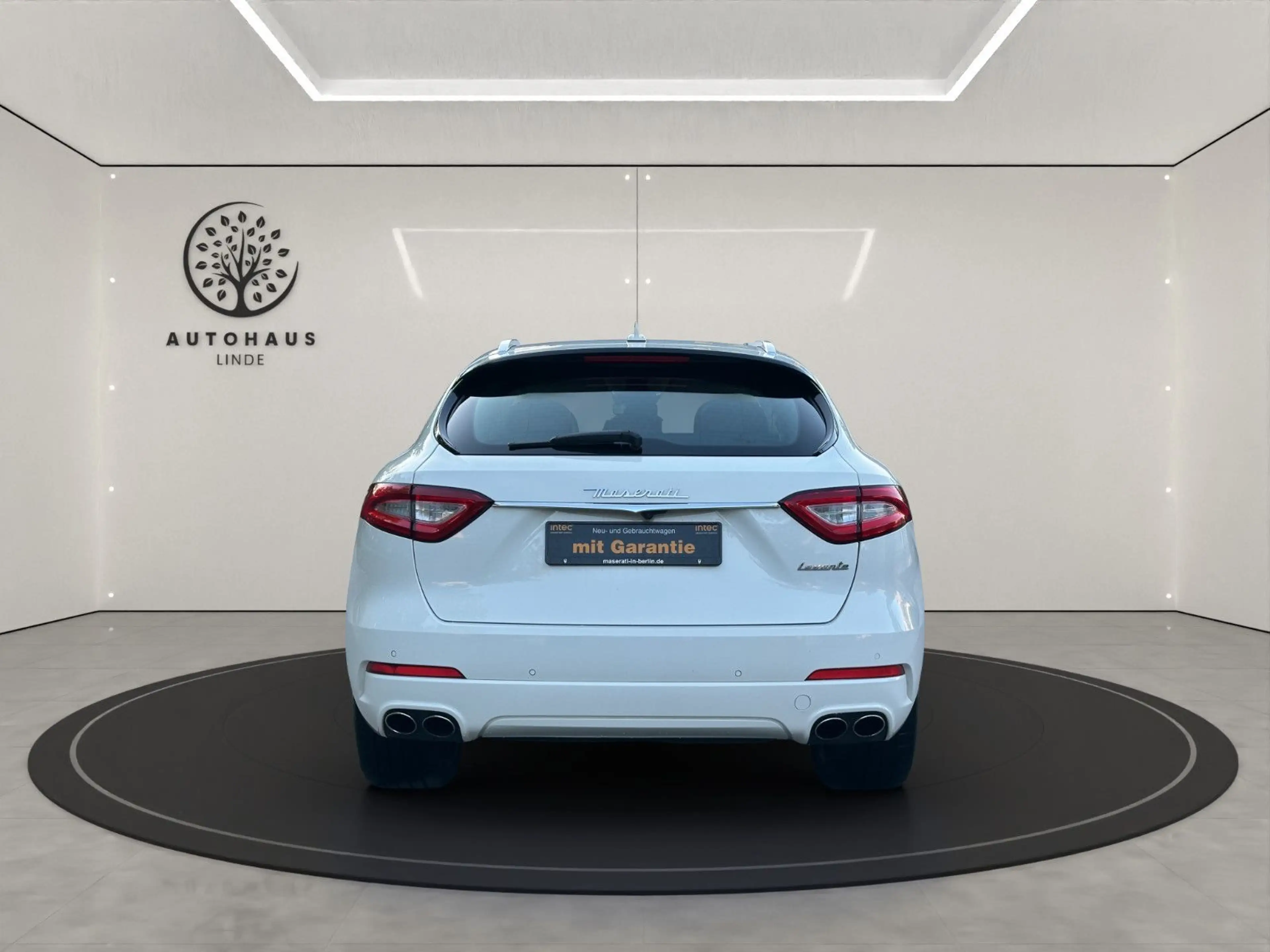 Maserati Levante S 3.0 / MEMORY / LED / PANORAMA / COGNAC — photo 8