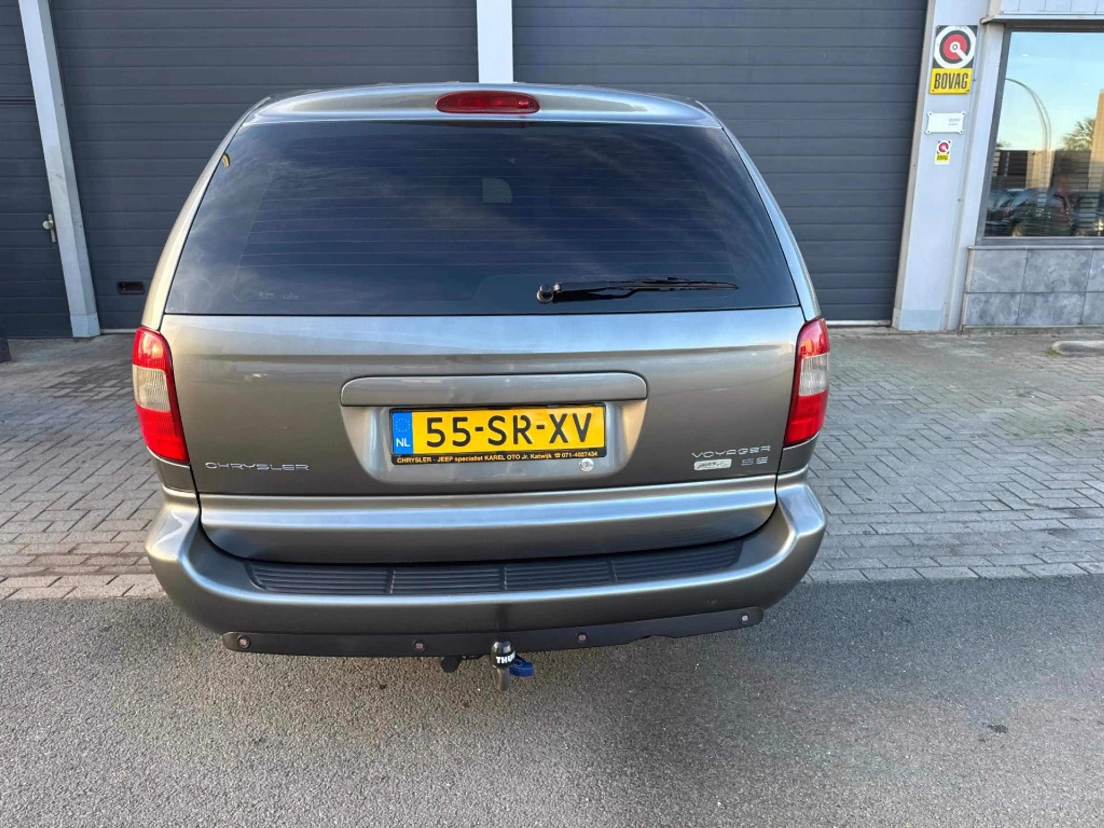 Chrysler Voyager 3.3i SE LUXE — photo 8