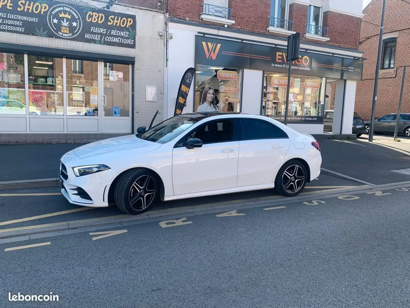 Mercedes-Benz A 180 limousine 1.5 180 d 115 amg line 7g-dct bva Blanc - 1