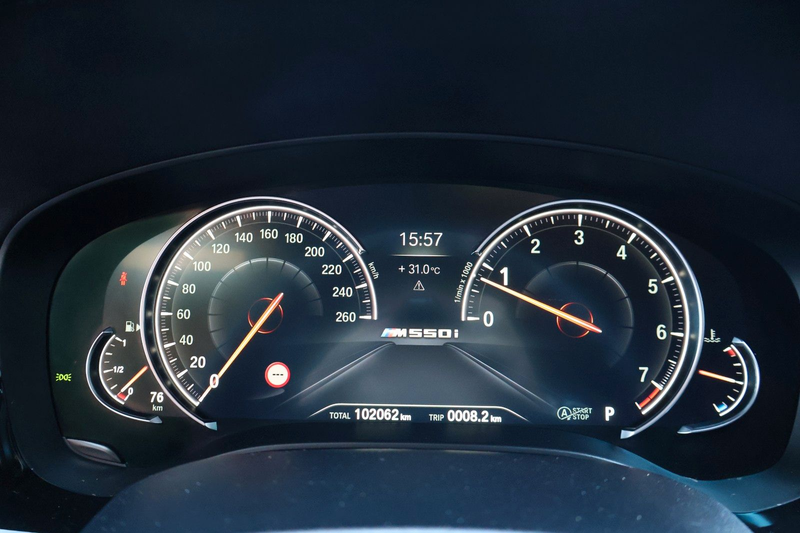 BMW 550 i xDrive/360°KAMERA/ACC/B&W/CARPLAY/HUD — photo 15