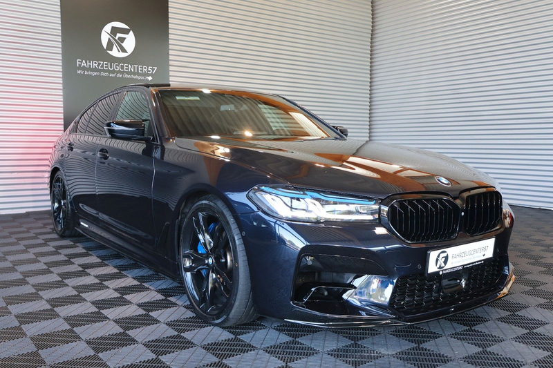 BMW 550 i xDrive/360°KAMERA/ACC/B&W/CARPLAY/HUD — photo 6