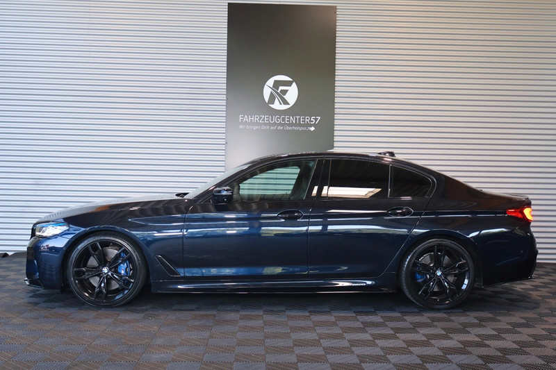 BMW 550 i xDrive/360°KAMERA/ACC/B&W/CARPLAY/HUD — photo 2