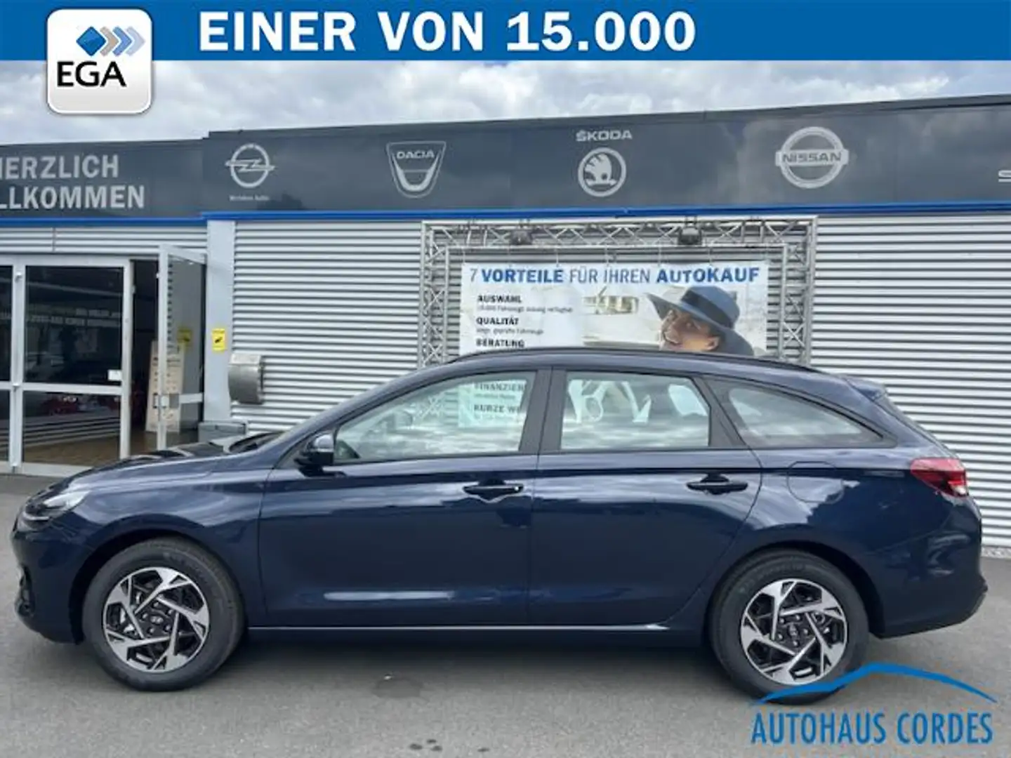 Hyundai i30 KOMBI 1.5 DPI SONDERMODELL GO NAVI*SHZG*LED*PDC*R- Bleu - 2
