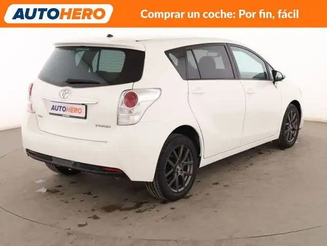 Toyota Verso view 6