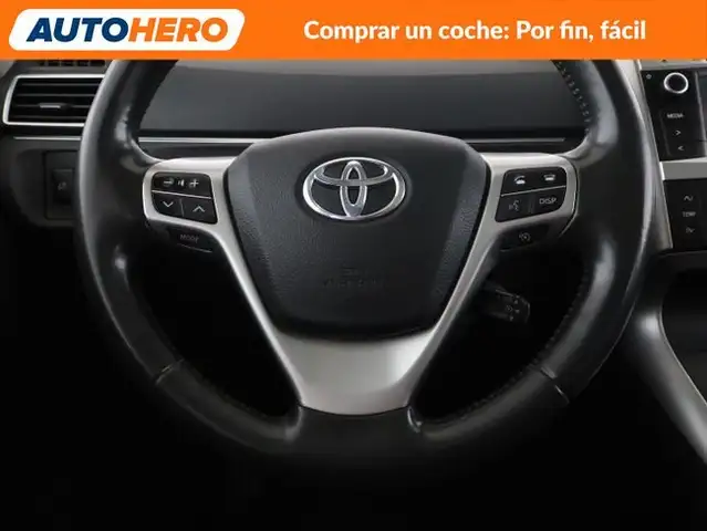 Toyota Verso view 26