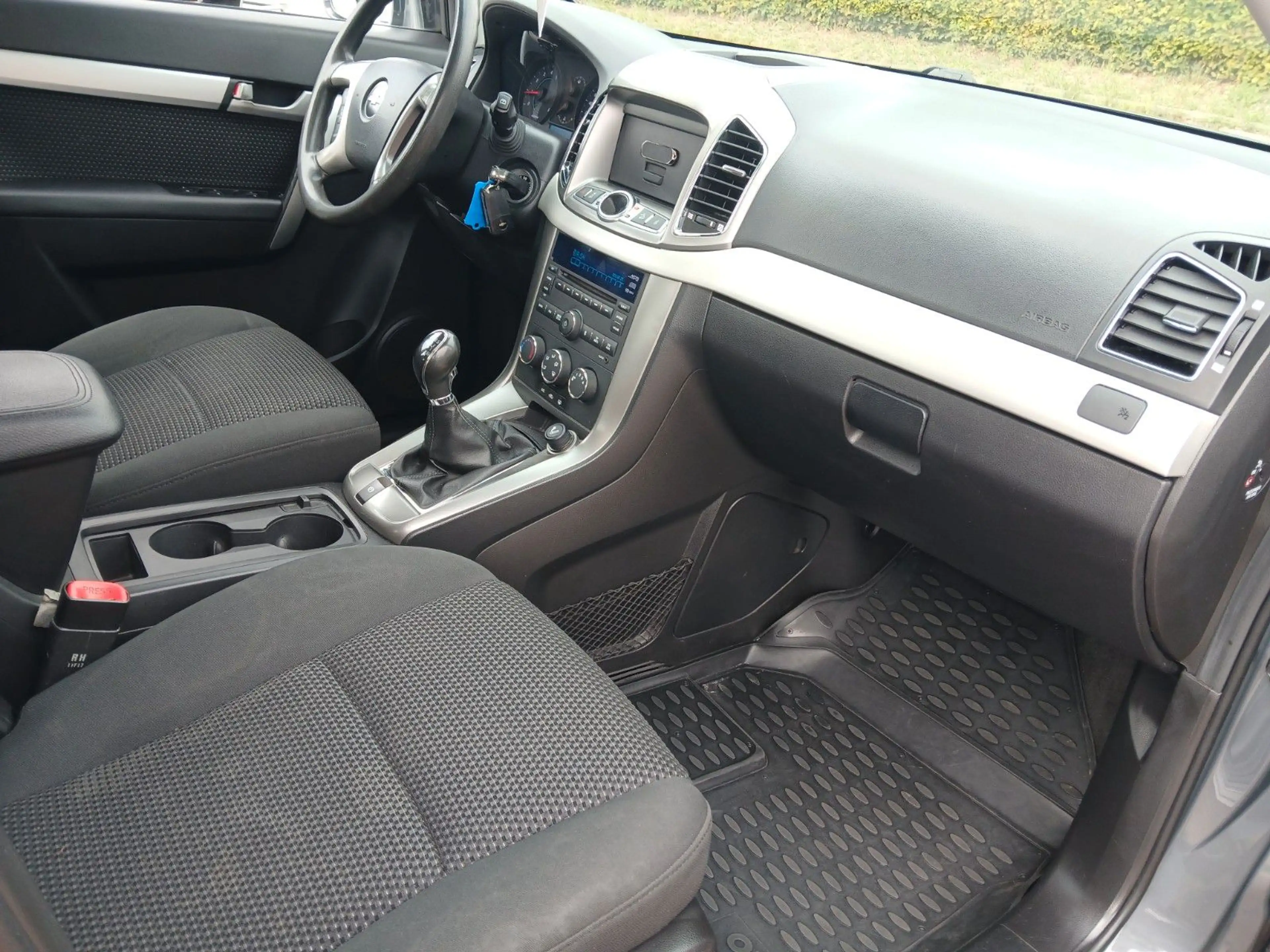 Chevrolet Captiva 2.4 LS 2WD 5-Sitzer BT-ALU-TOP"1 HAND"" — photo 9