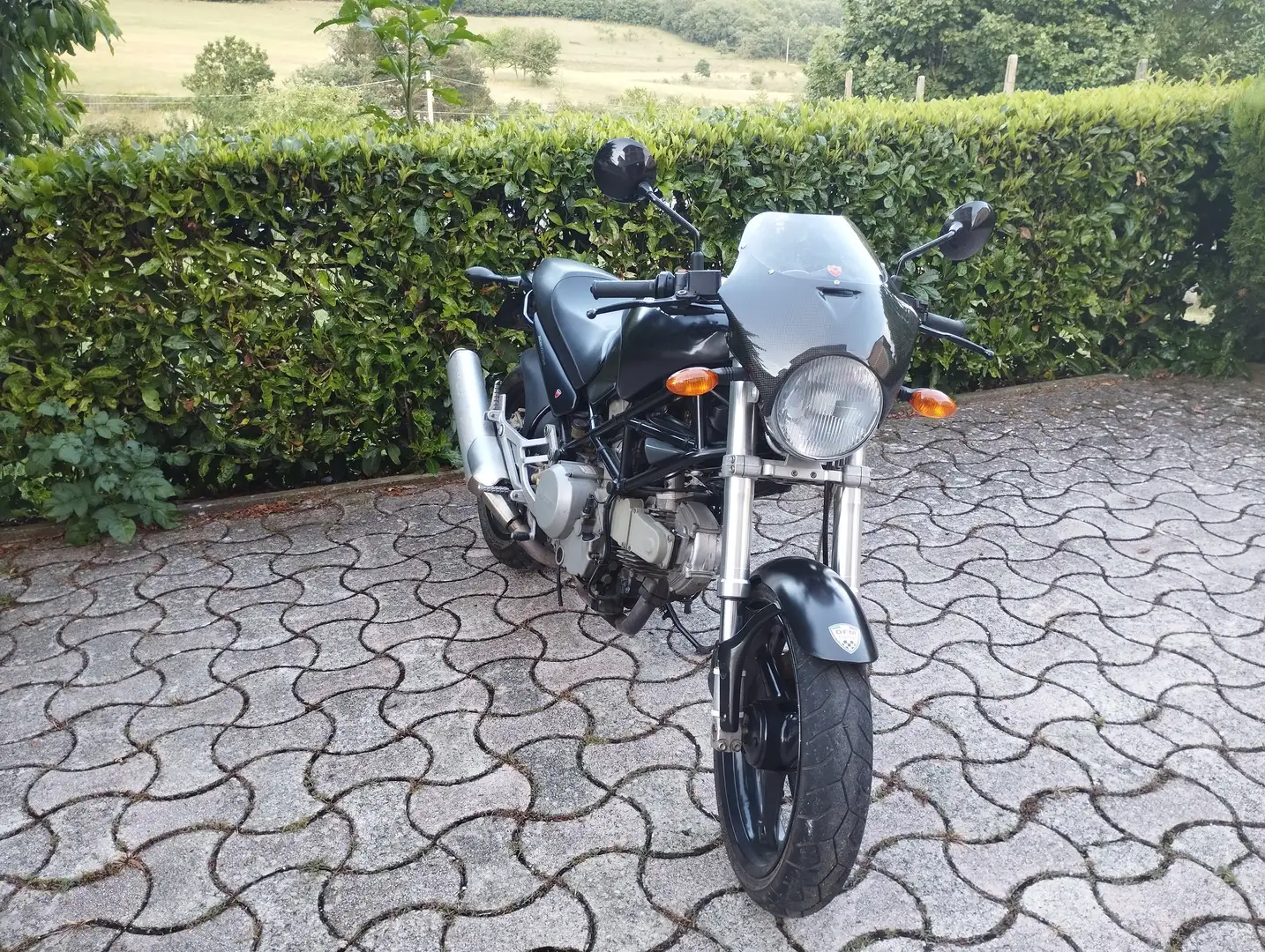 Ducati Monster 600 STARADALE Negro - 2