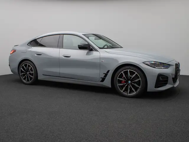 BMW 4 Series view 4