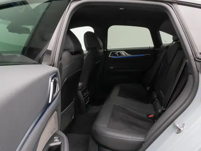 BMW 4 Series view 25