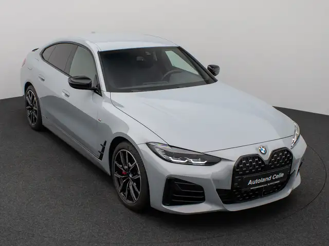 BMW 4 Series view 3