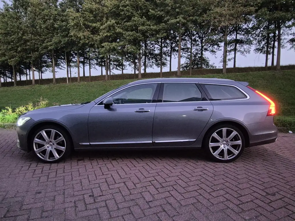 Volvo V90 2017 из Европы — купить под ключ