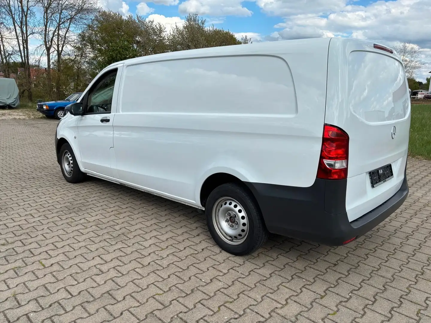 Mercedes-Benz Vito 114 CDI extralang Navi-Tempo-Kamera-1Hand Weiß - 2