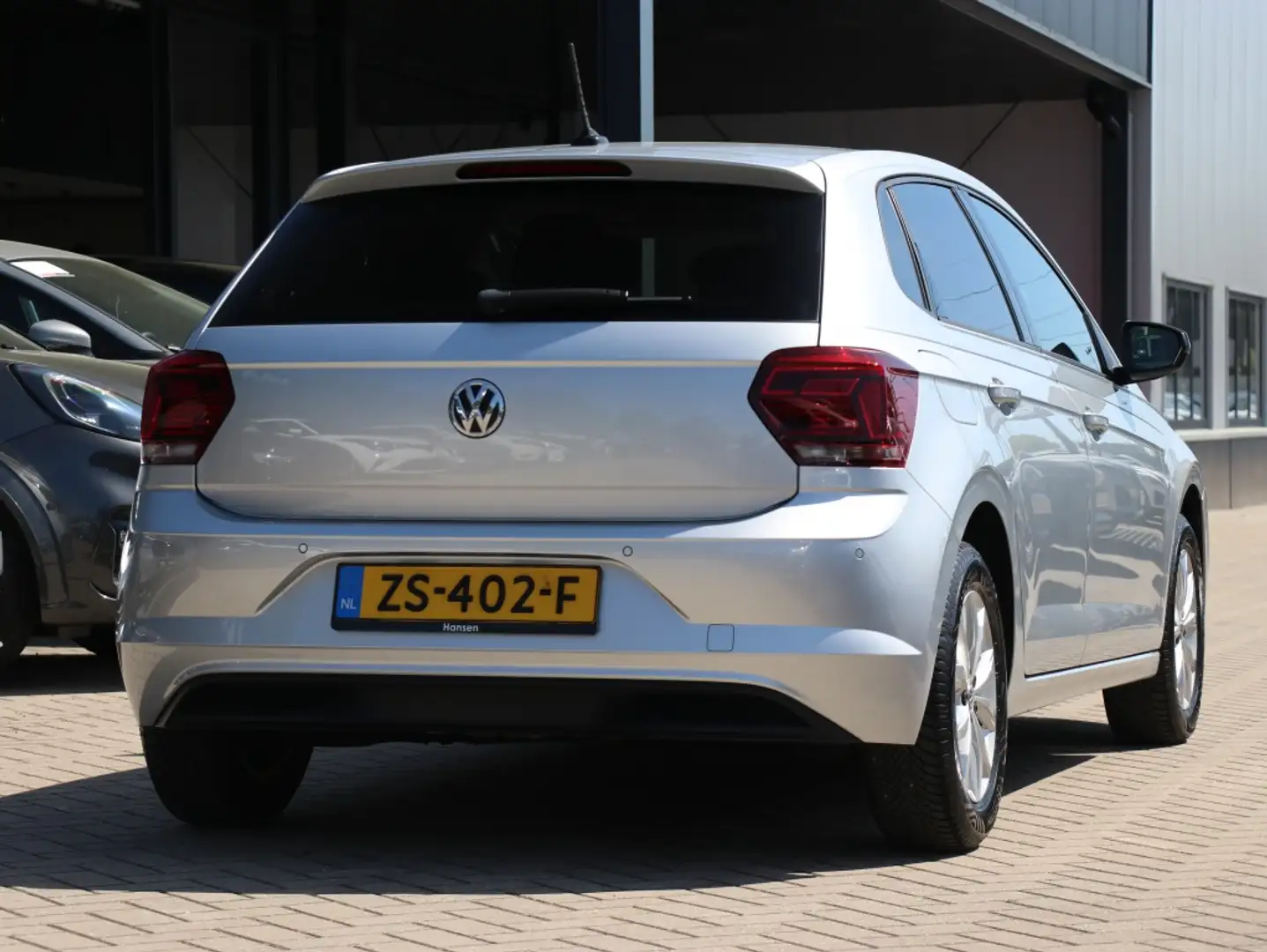Volkswagen Polo 1.0 TSI Beats I Navi I Climate Control I Cruise Co Grijs - 2