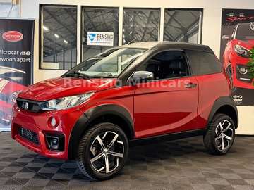 over Red and Black 8 PS Mopedauto Microcar
