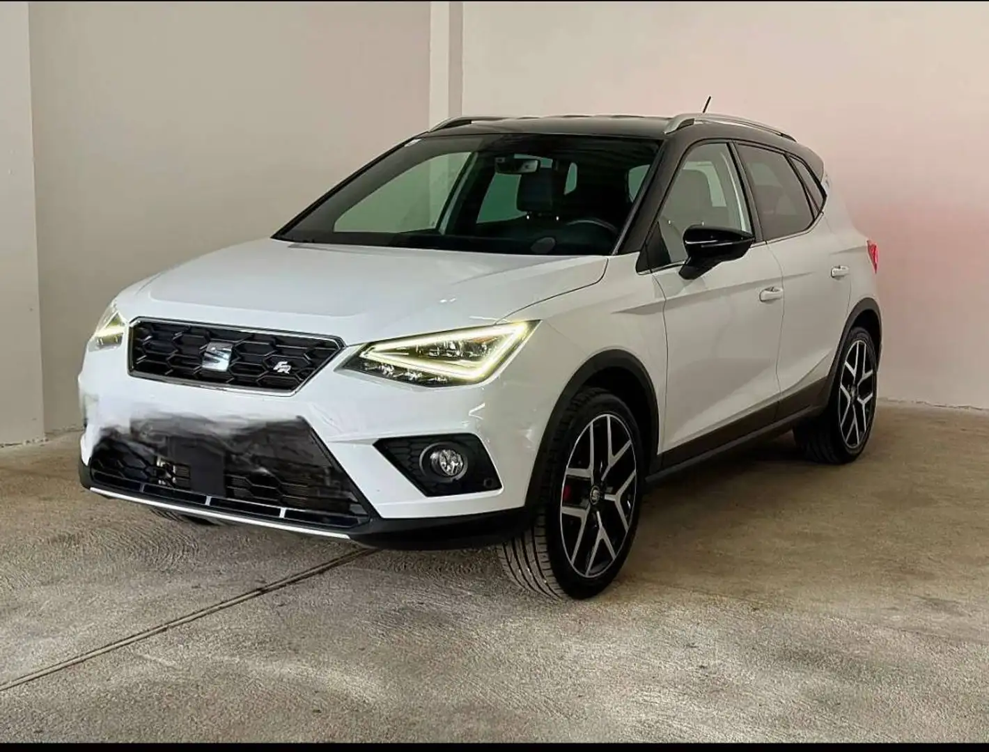 SEAT Arona Arona 1,0 Eco TSI FR Austria DSG FR Austria Weiß - 1