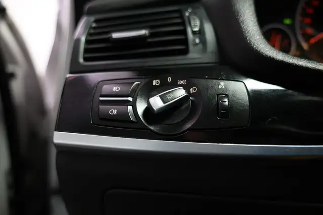 BMW X3 view 10