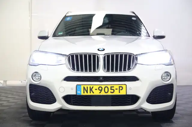 BMW X3 view 5