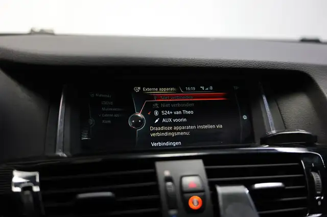 BMW X3 view 18