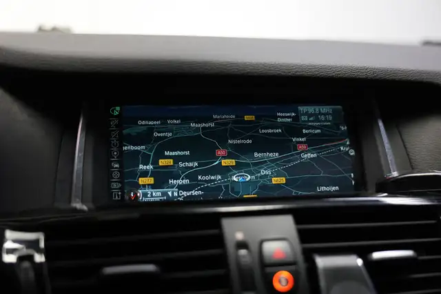 BMW X3 view 16
