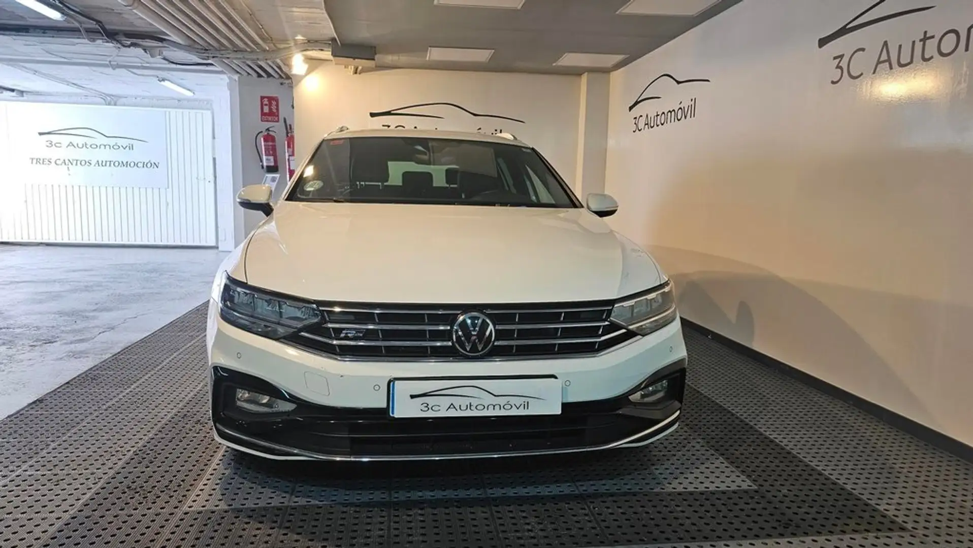 Volkswagen Passat Variant 2.0TDI EVO R-Line DGS7 110kW Blanco - 2