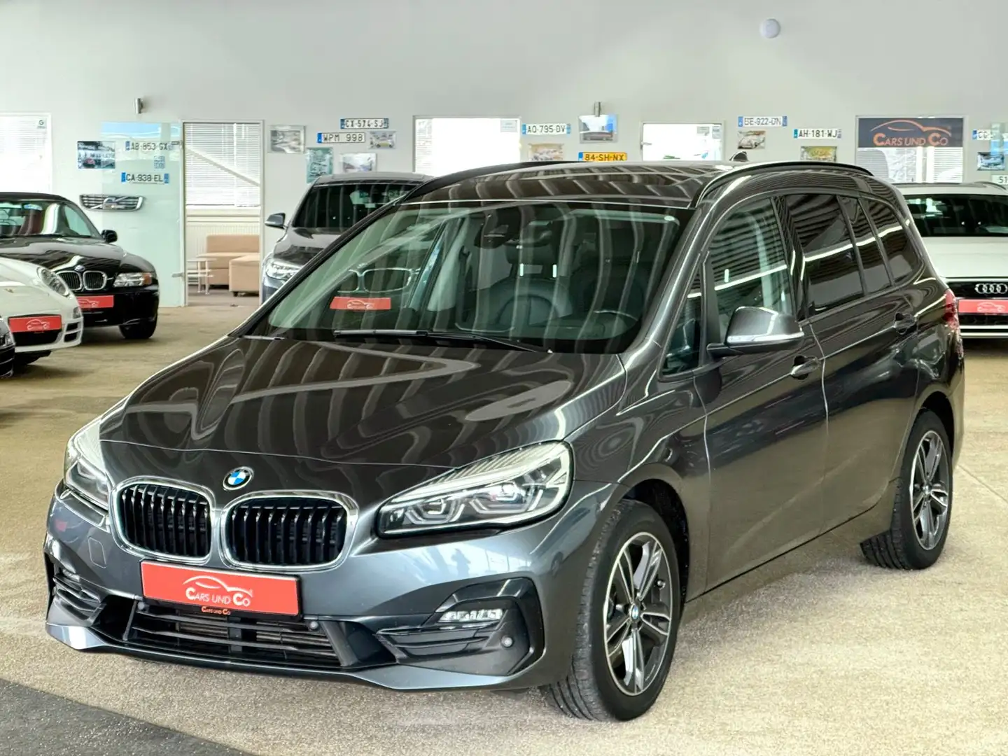 BMW 220 d Gran Tourer xD Sp-Line 7S SHZ*PAN*NAV*AHK* Gris - 1
