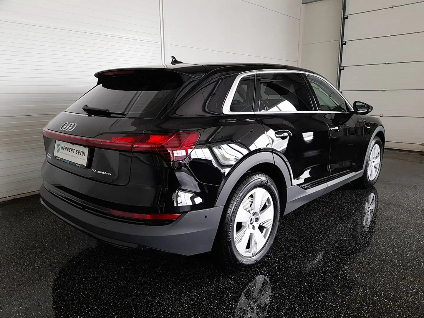 Audi e-tron 50 quattro *VIRTUELL / LED / NAVI / LUFTFEDERUN... Schwarz - 2