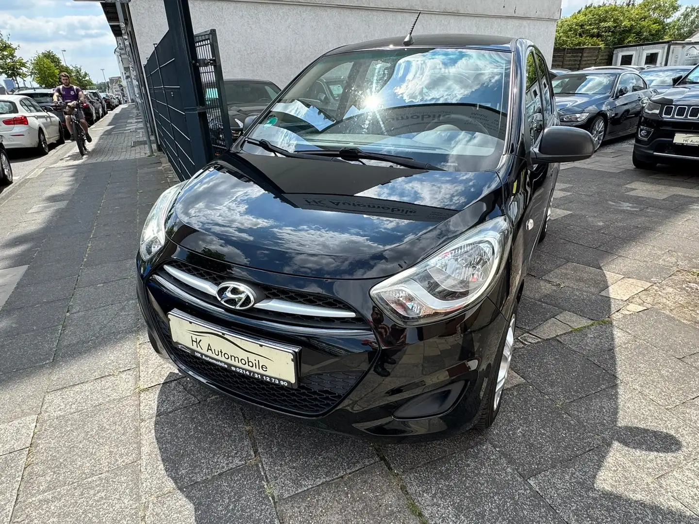 Hyundai i10 1.2 Style Schwarz - 1