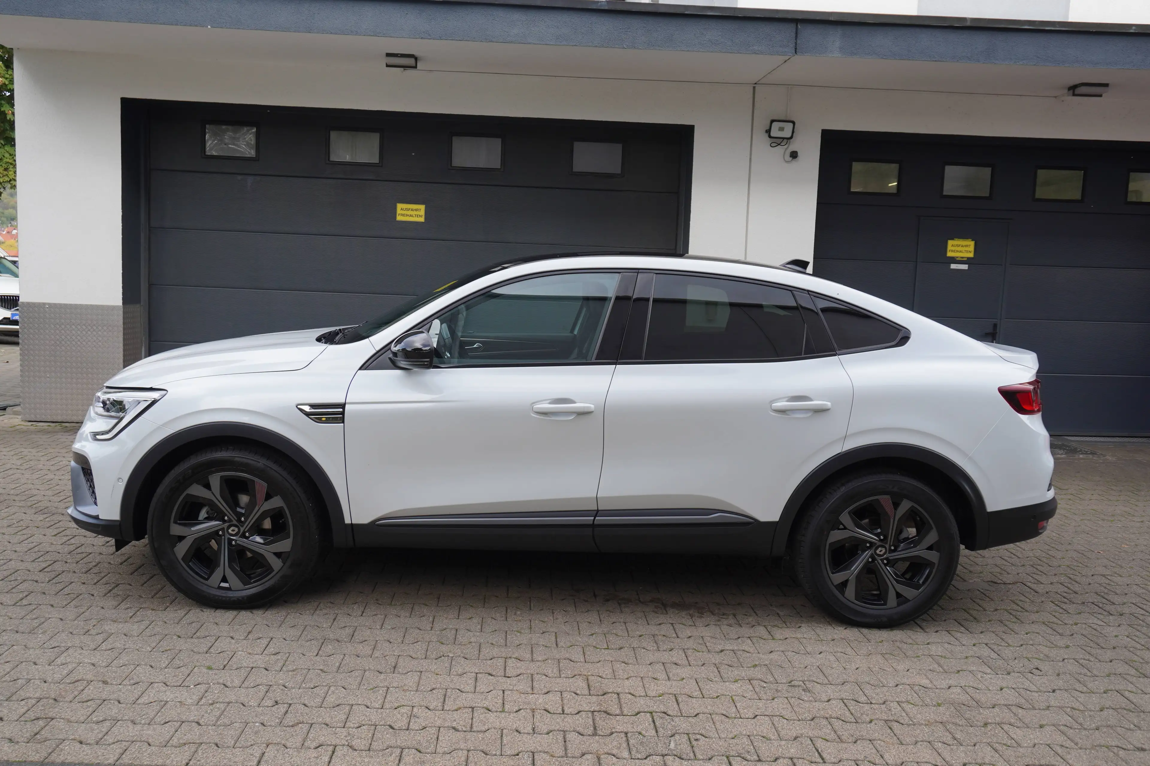 Renault Arkana R.S. Line 1.3 TCe EDC LEDER+NAVI+KAMERA+AHK+ALU+24.Tkm — photo 4