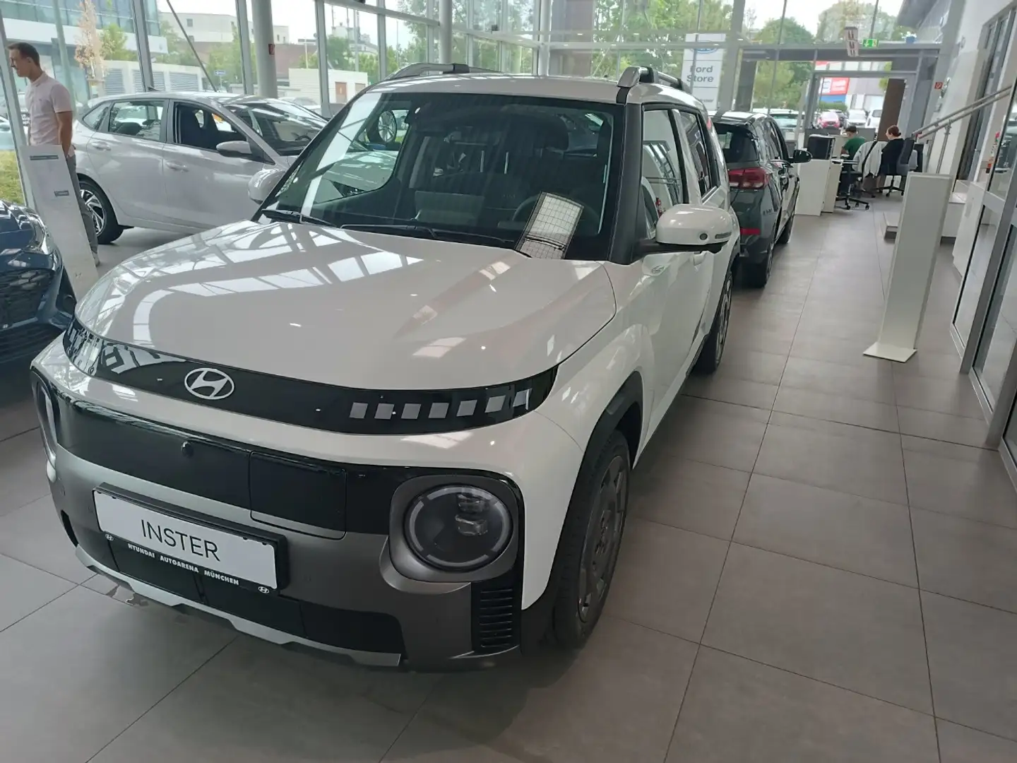 Hyundai Inster FWD Elektro 85 kW Cross Navi, Sitzheizung Weiß - 2