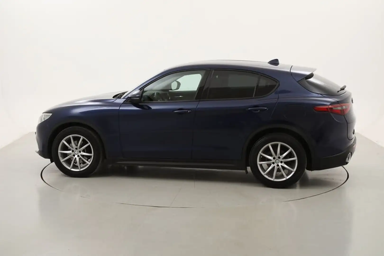 Alfa Romeo Stelvio Executive RWD AT8 2.1 Diesel 190CV Blu/Azzurro - 2