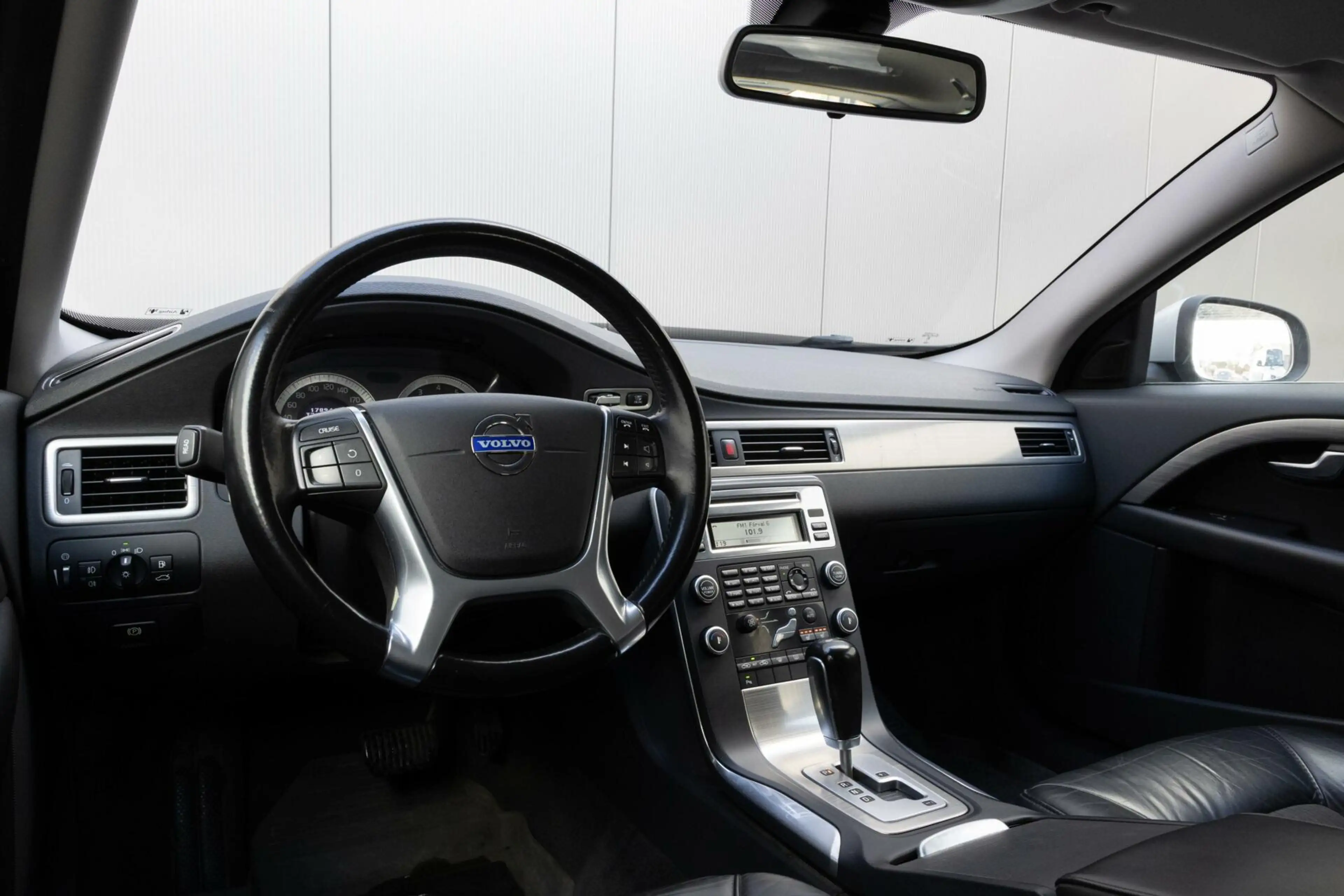 Volvo V70 2.0 Summum Automatishe versnelingsbak gereviseerd| — photo 9