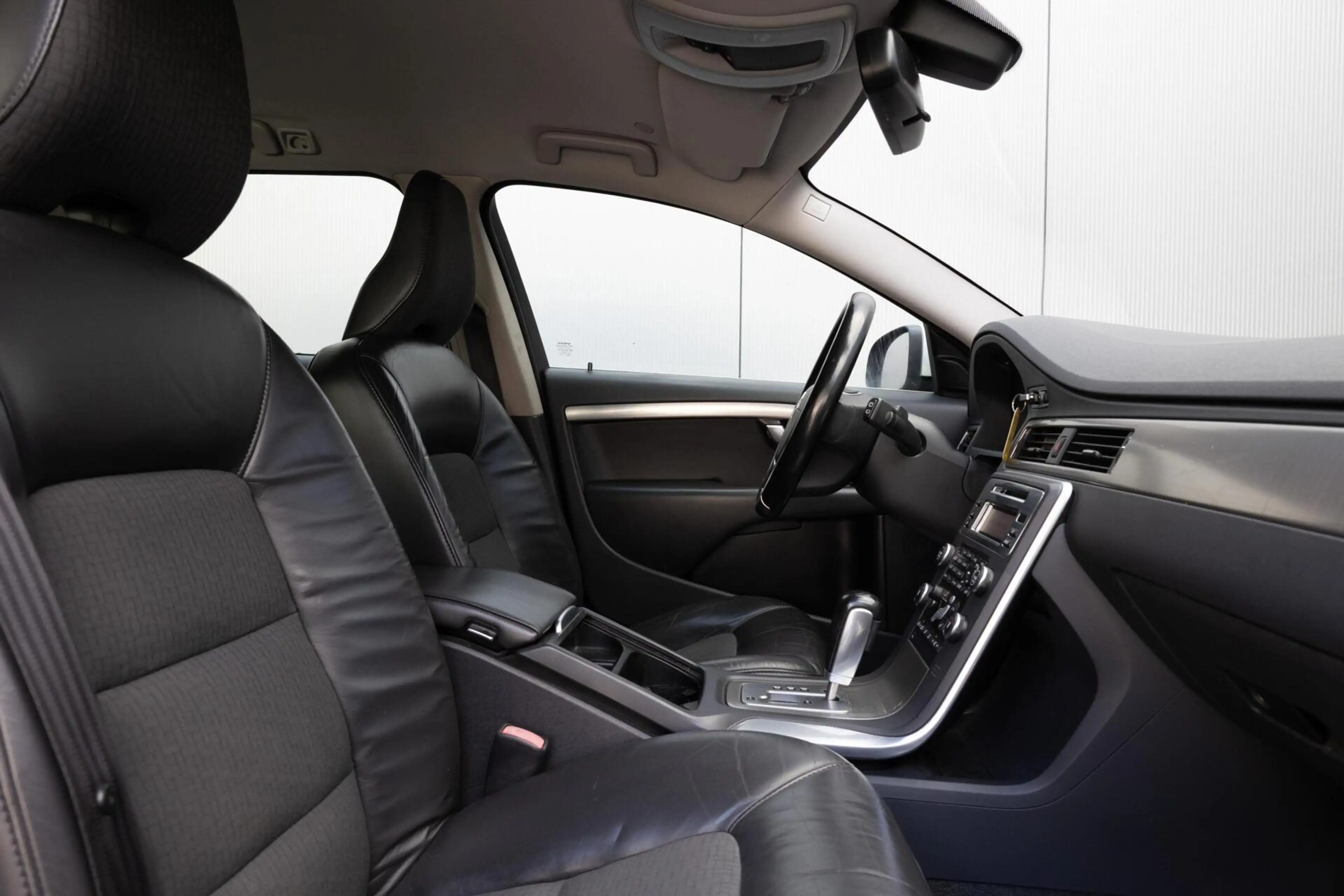 Volvo V70 2.0 Summum Automatishe versnelingsbak gereviseerd| — photo 11