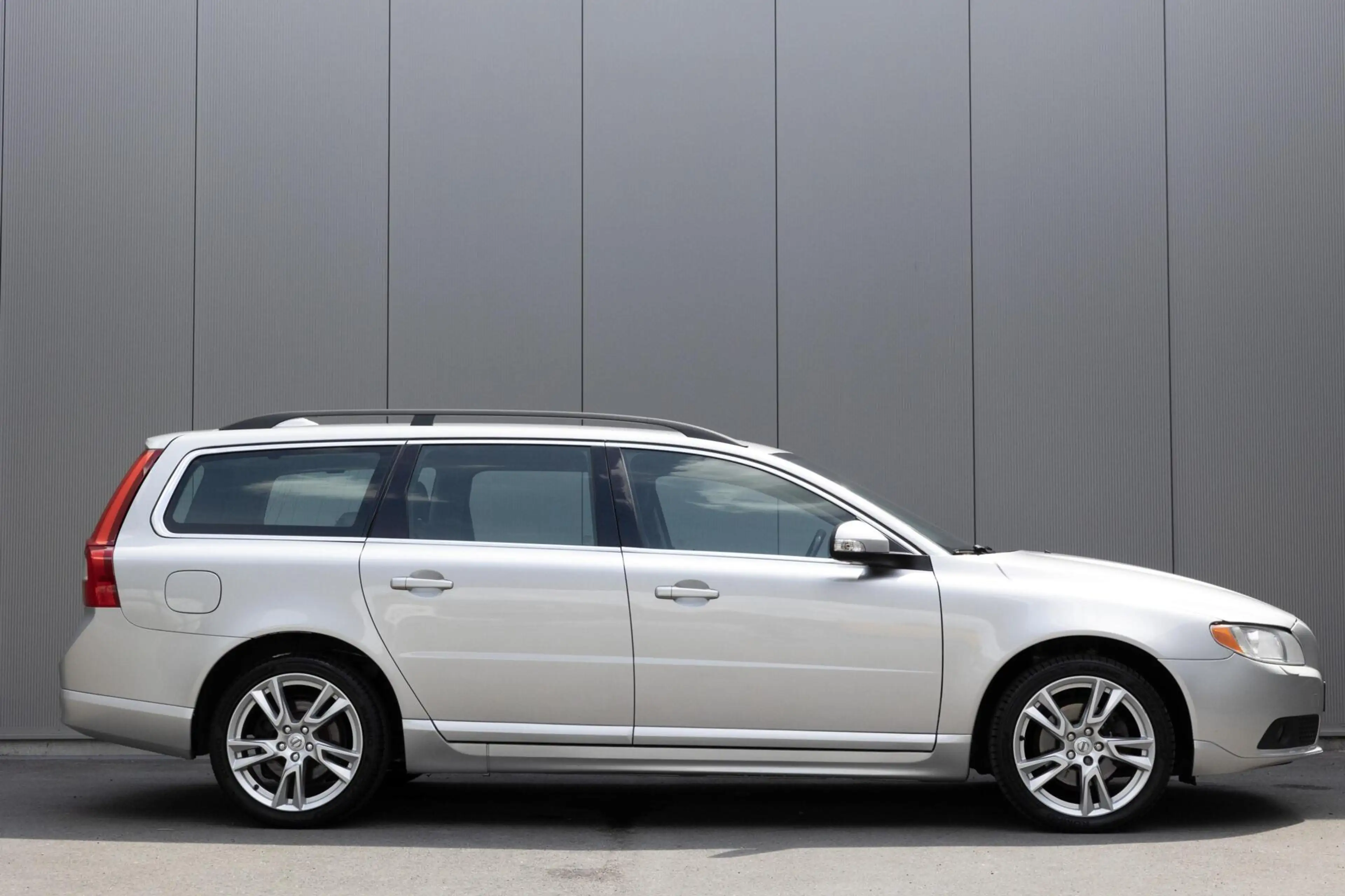Volvo V70 2.0 Summum Automatishe versnelingsbak gereviseerd|