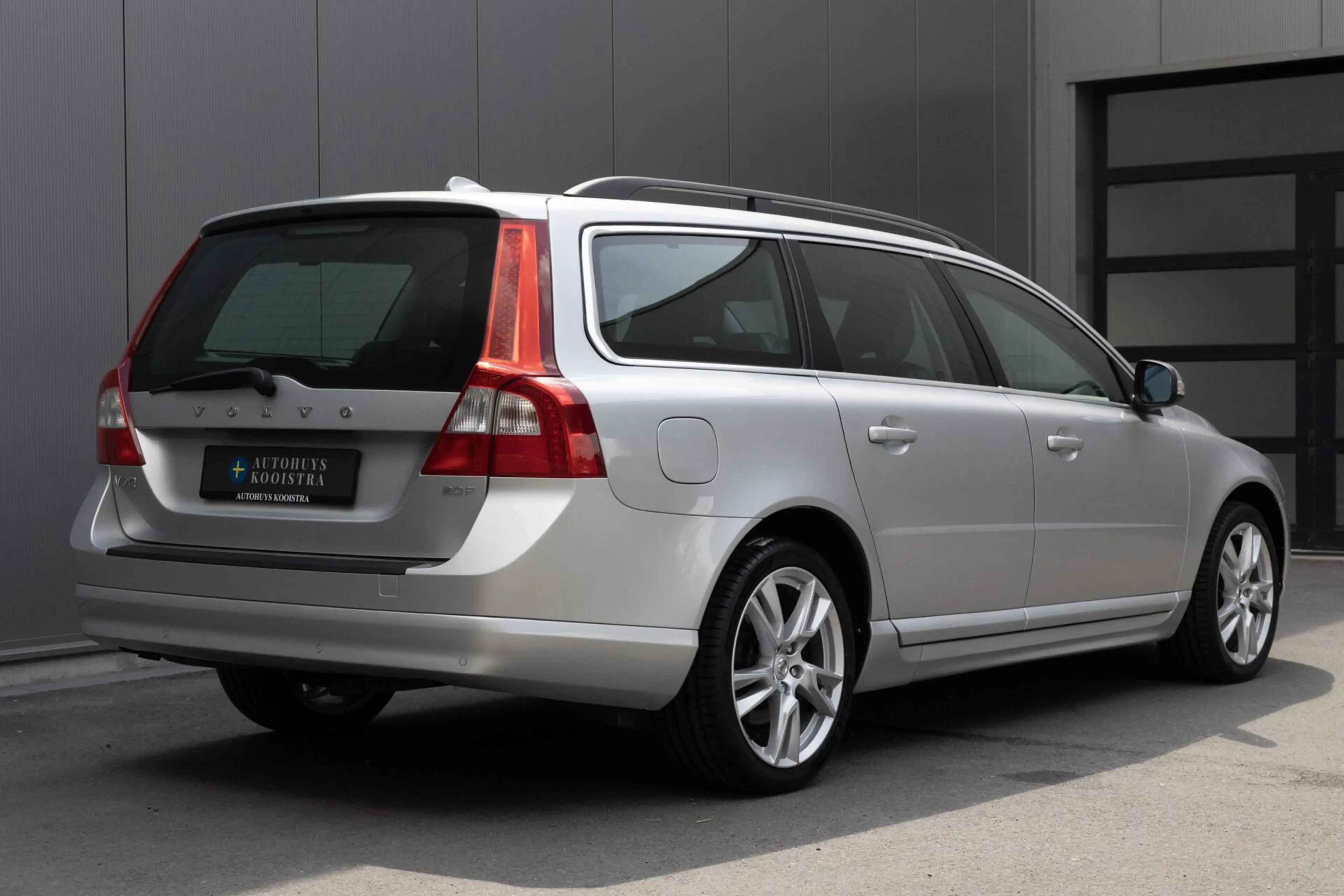 Volvo V70 2.0 Summum Automatishe versnelingsbak gereviseerd| — photo 3