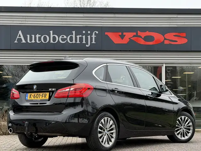 BMW 2 Series view 9