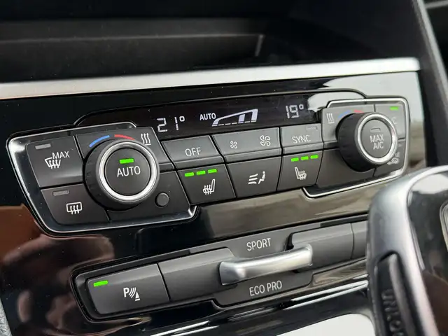 BMW 2 Series view 14