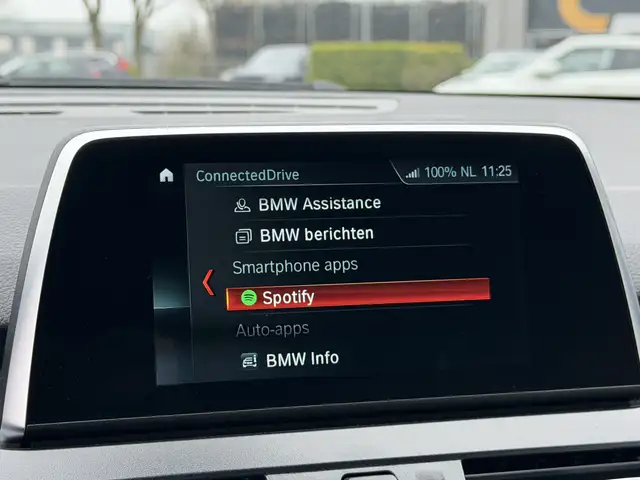 BMW 2 Series view 15
