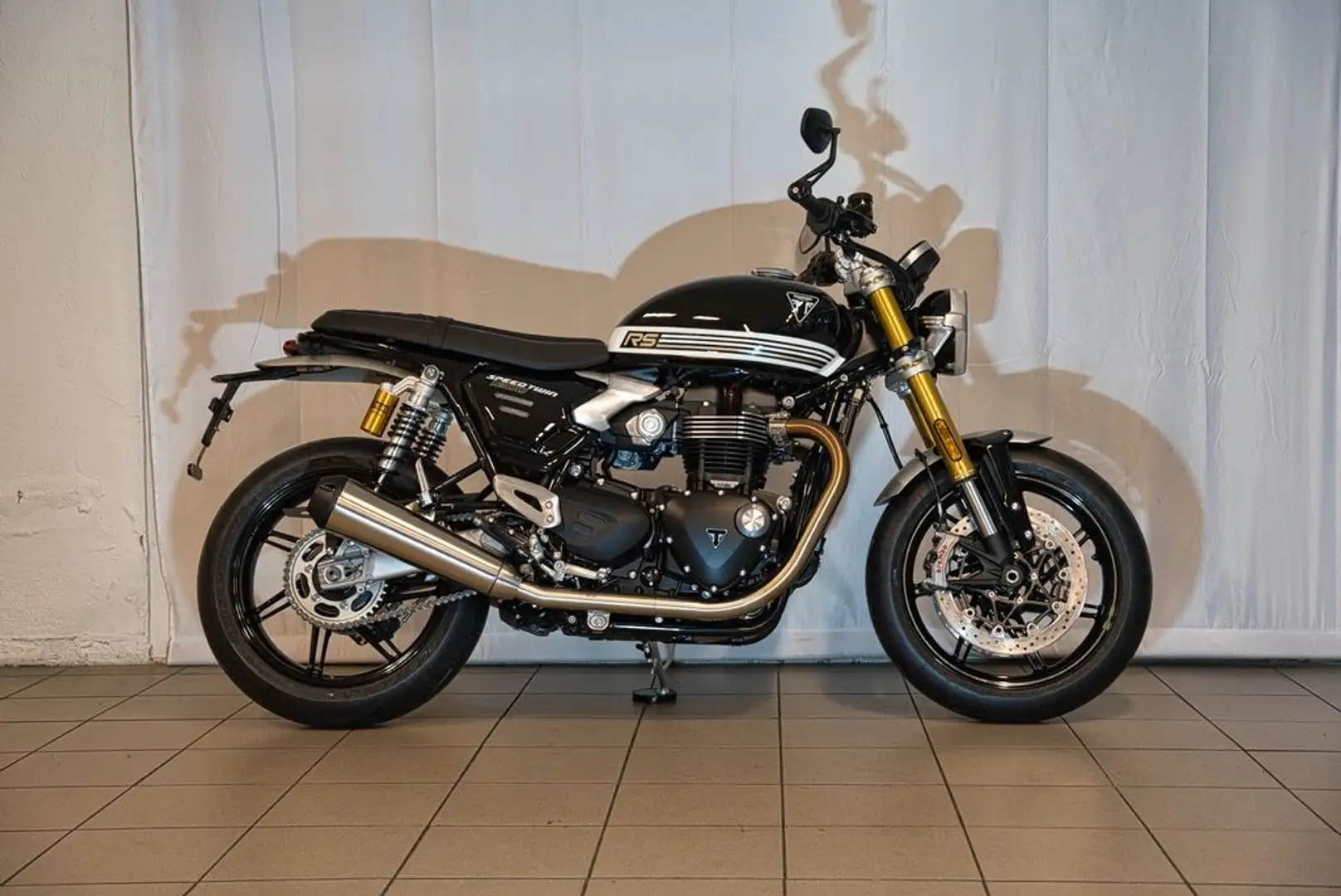 Triumph Speed Twin 1200 RS Noir - 2