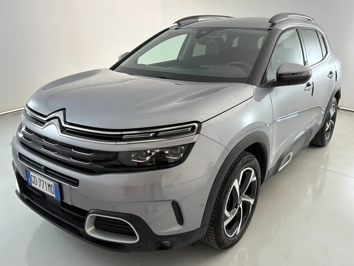 Citroen C5 Aircross Aircross 2.0 BlueHDi Shine Stříbrná - 1