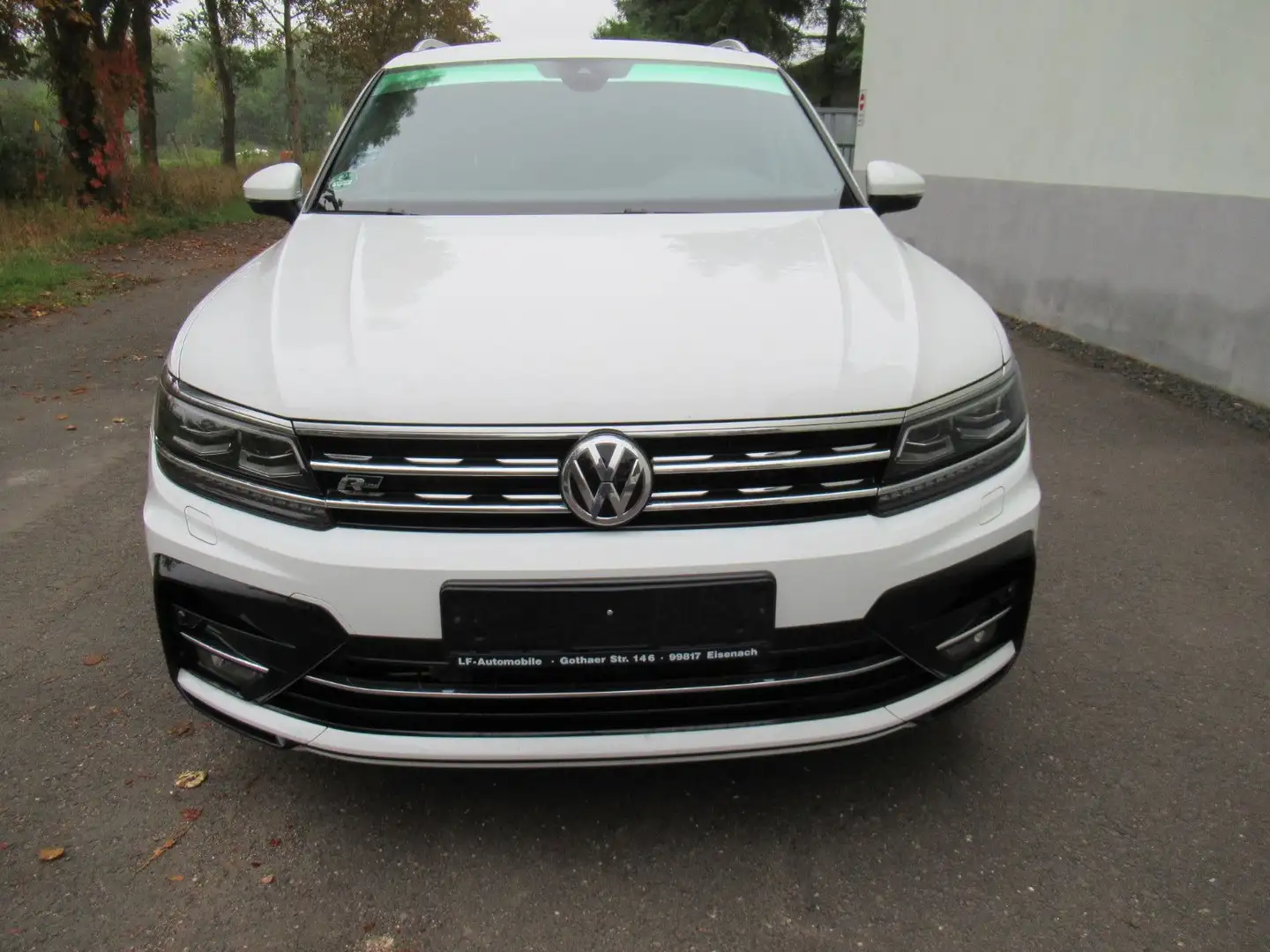 Volkswagen Tiguan 2.0 TDI DSG 4MOTION R-Line ACC/4xSHZ Weiß - 2