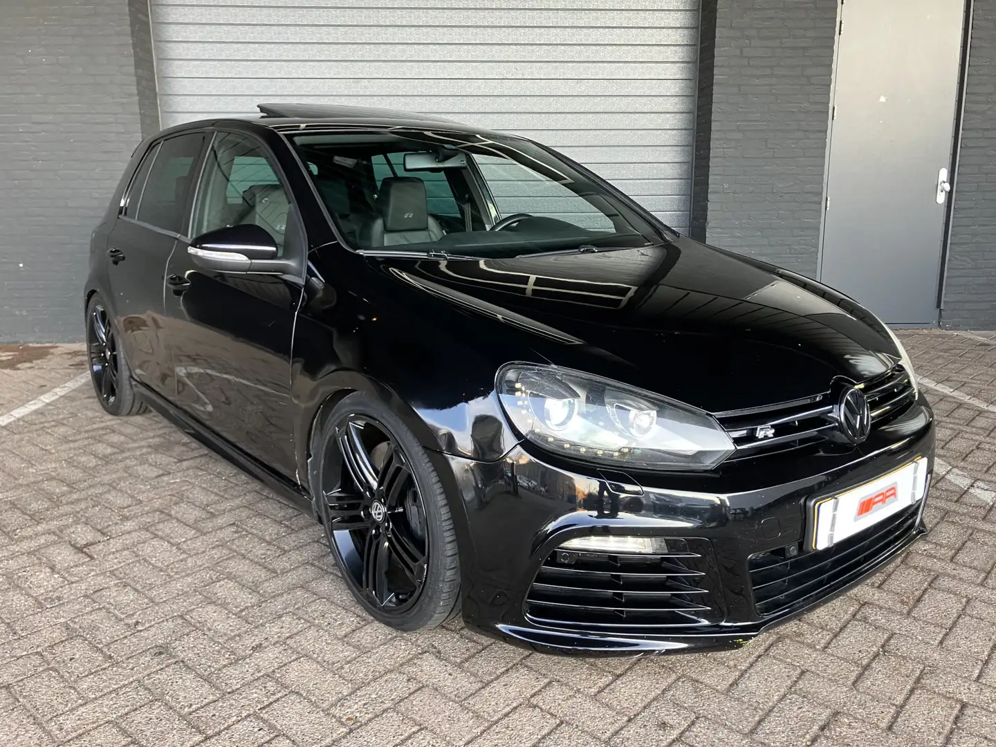 Volkswagen Golf 2.0 R DSG-4MOTION-R Schwarz - 1