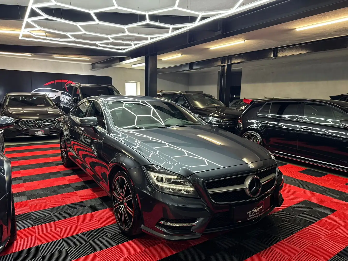 Mercedes-Benz CLS 350 CLS 350 CDI BE 4Matic Edition 1 (218.393) Gris - 1