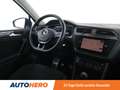 Volkswagen Tiguan 2.0 TDI Highline 4Motion BMT R-Line *ACC*LED*SPUR* Zwart - thumbnail 13