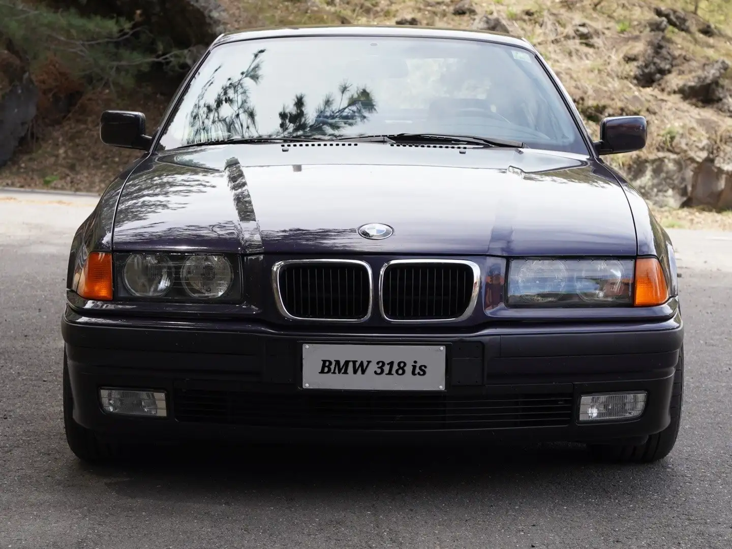 BMW 318 IS E36 Coupe c/clima Mor - 2