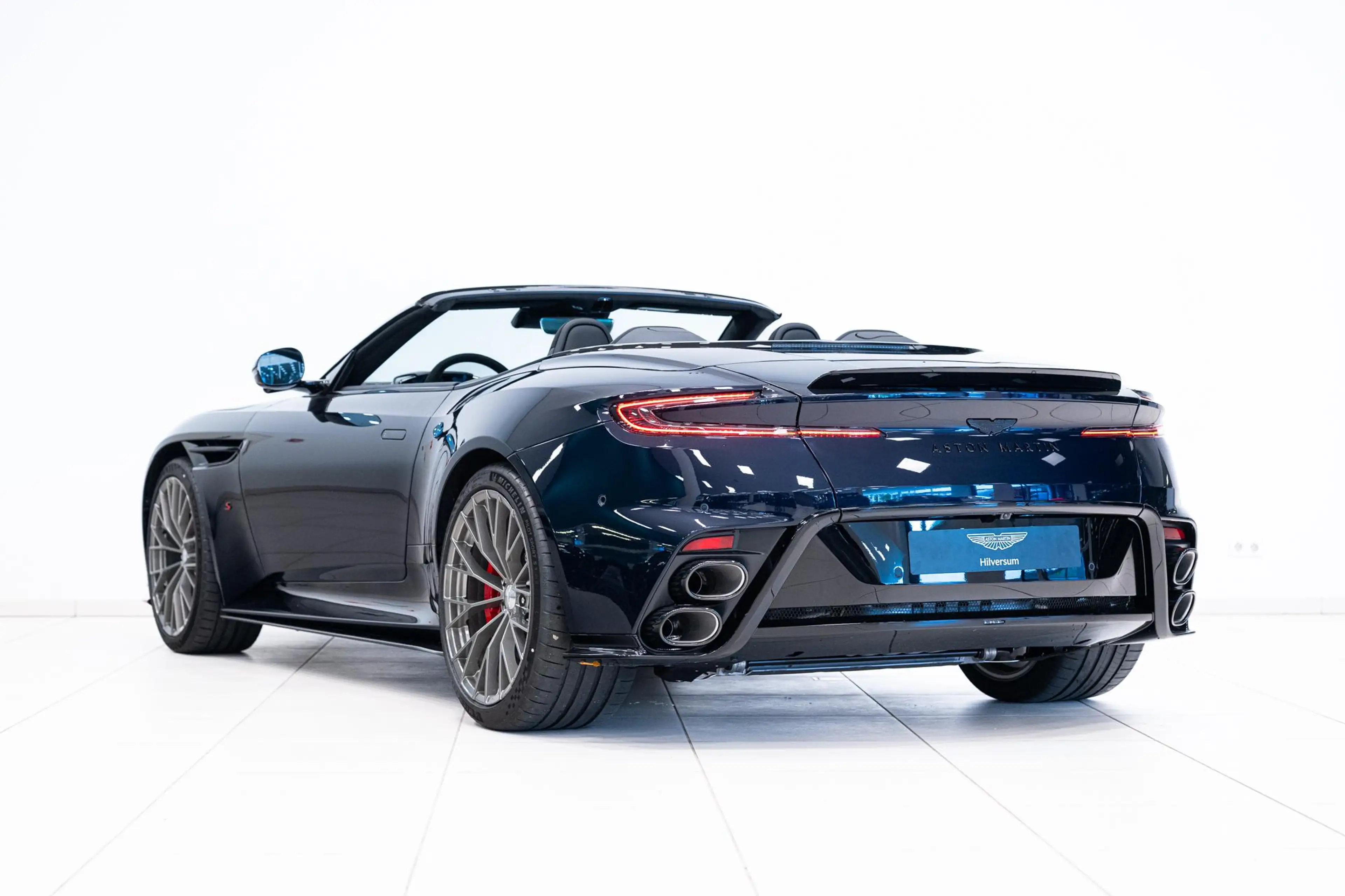 Aston Martin DB12 S Volante NEW 2026 * — photo 3
