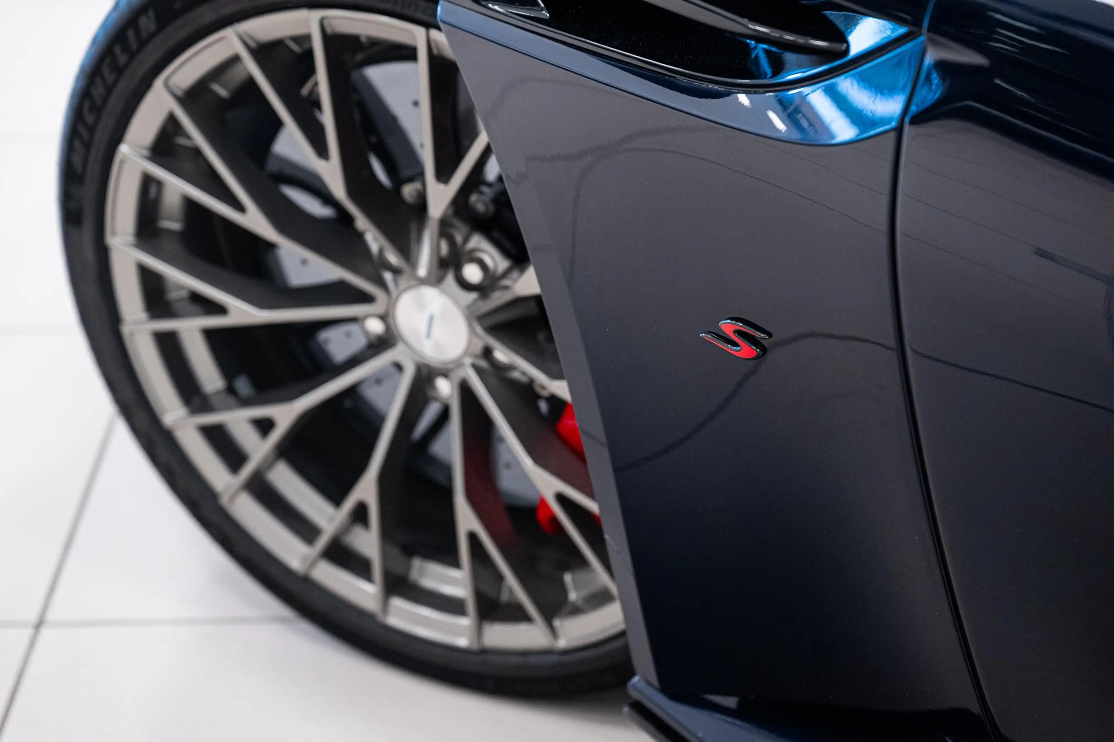 Aston Martin DB12 S Volante NEW 2026 * — photo 12