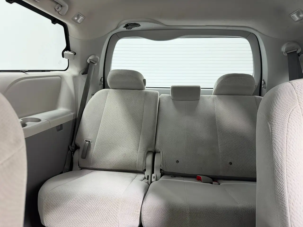 Toyota Sienna photo Toyota Sienna