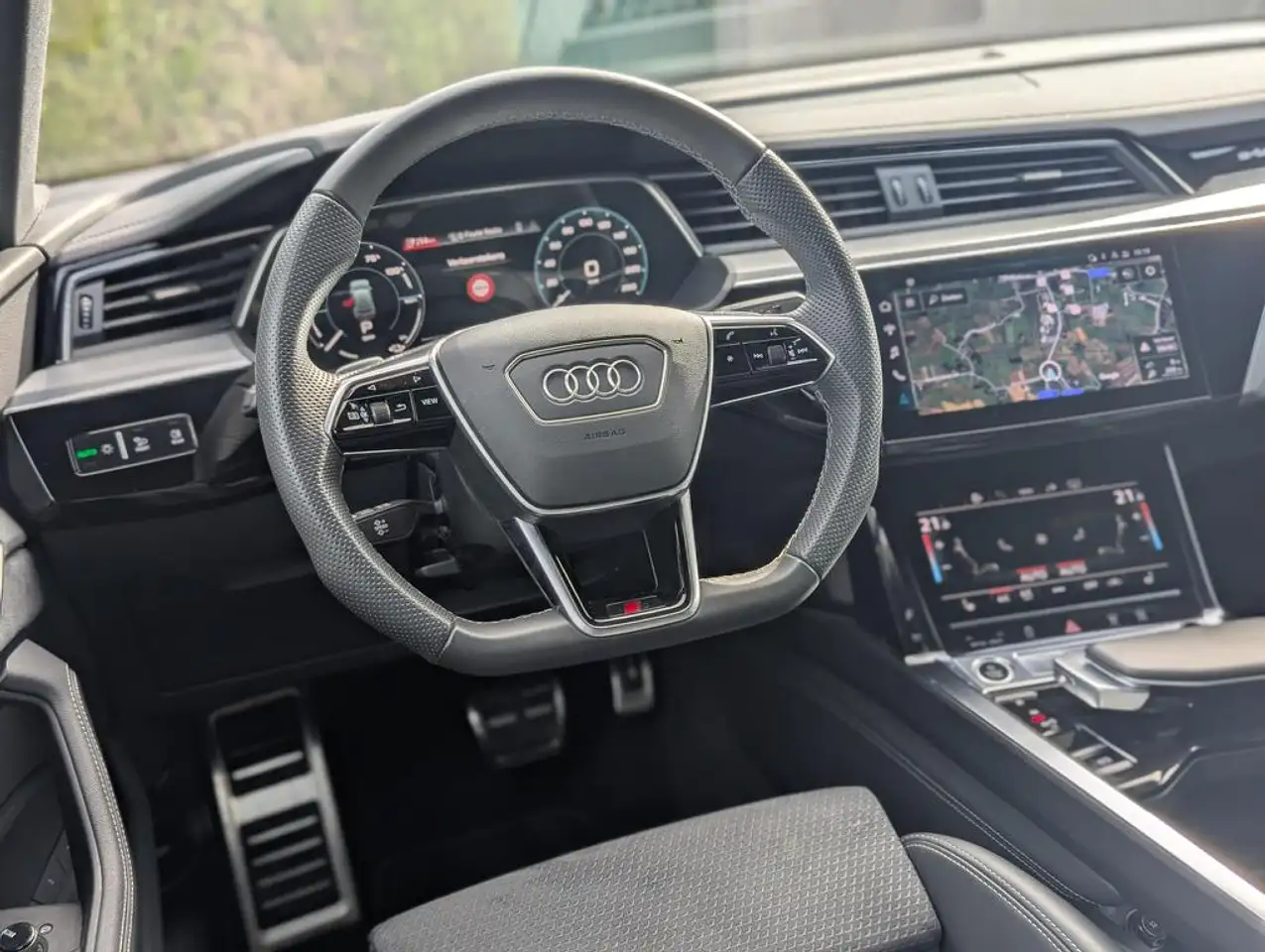 Audi Q8 e-tron Sportback 106 kWh- 2x S-line - sportstuur 12