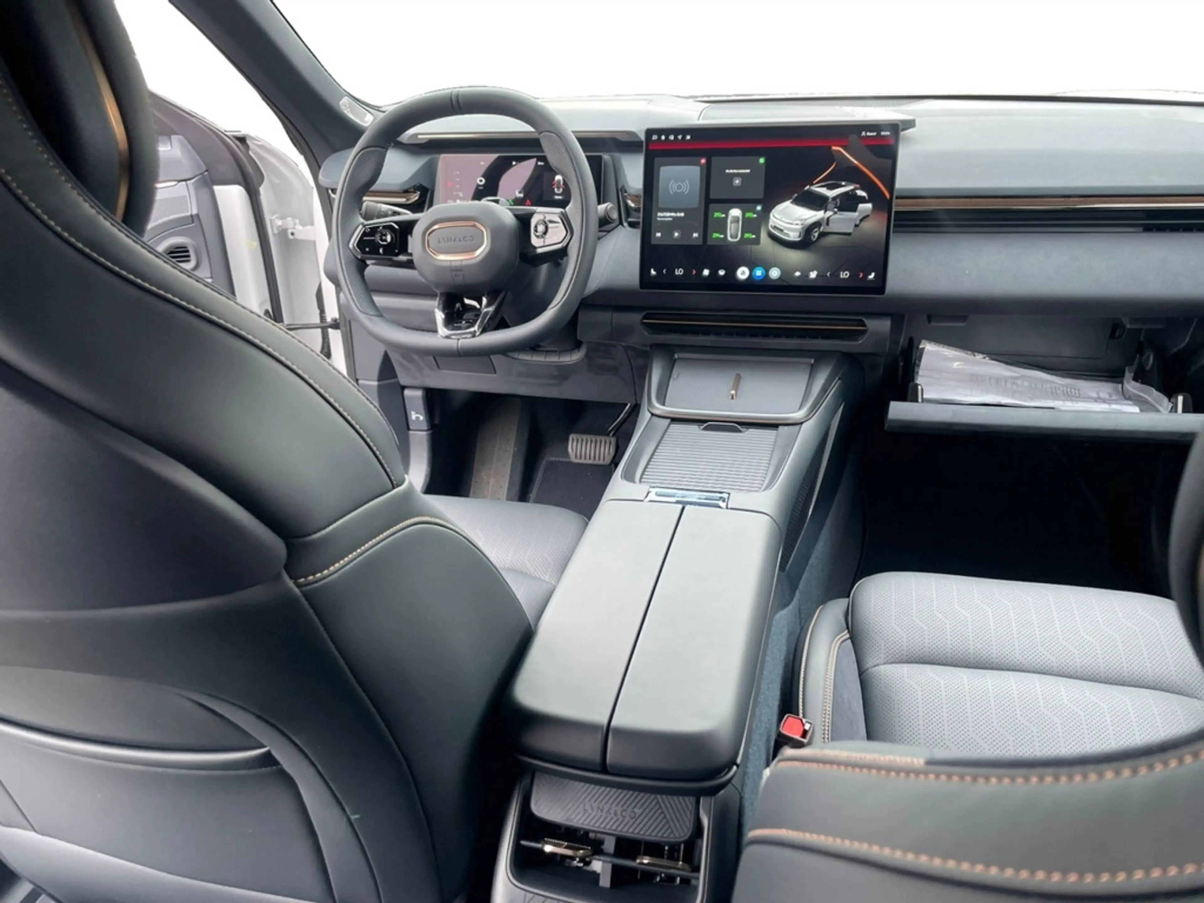 Lynk & Co 08 More Plug-In Hybrid 200km elektr. Reichweite — photo 5