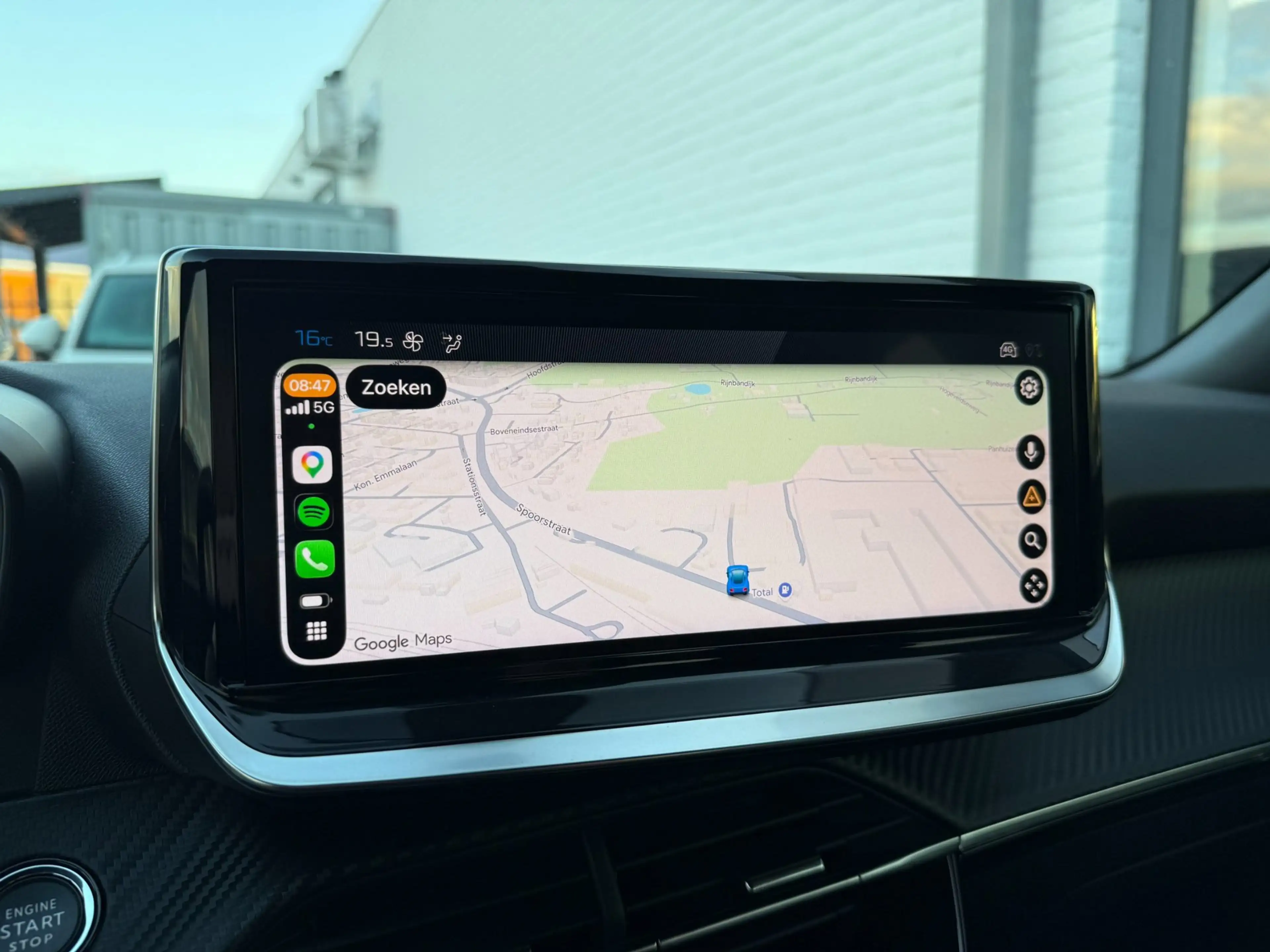 Peugeot 2008 1.2 Hybrid 145PK Allure | Carplay | Rijstrooksenso — photo 14